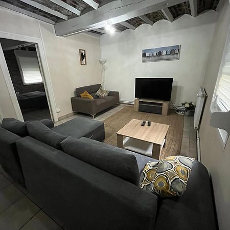 Appartement De Charme 40M2 Proche Centre Hospitalier Valenciennes Bagian luar foto