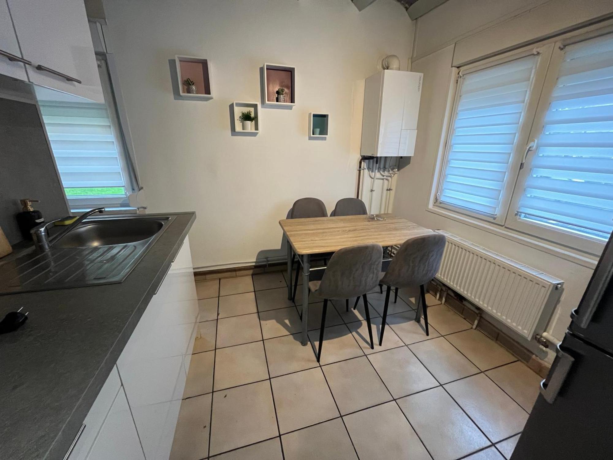 Appartement De Charme 40M2 Proche Centre Hospitalier Valenciennes Bagian luar foto