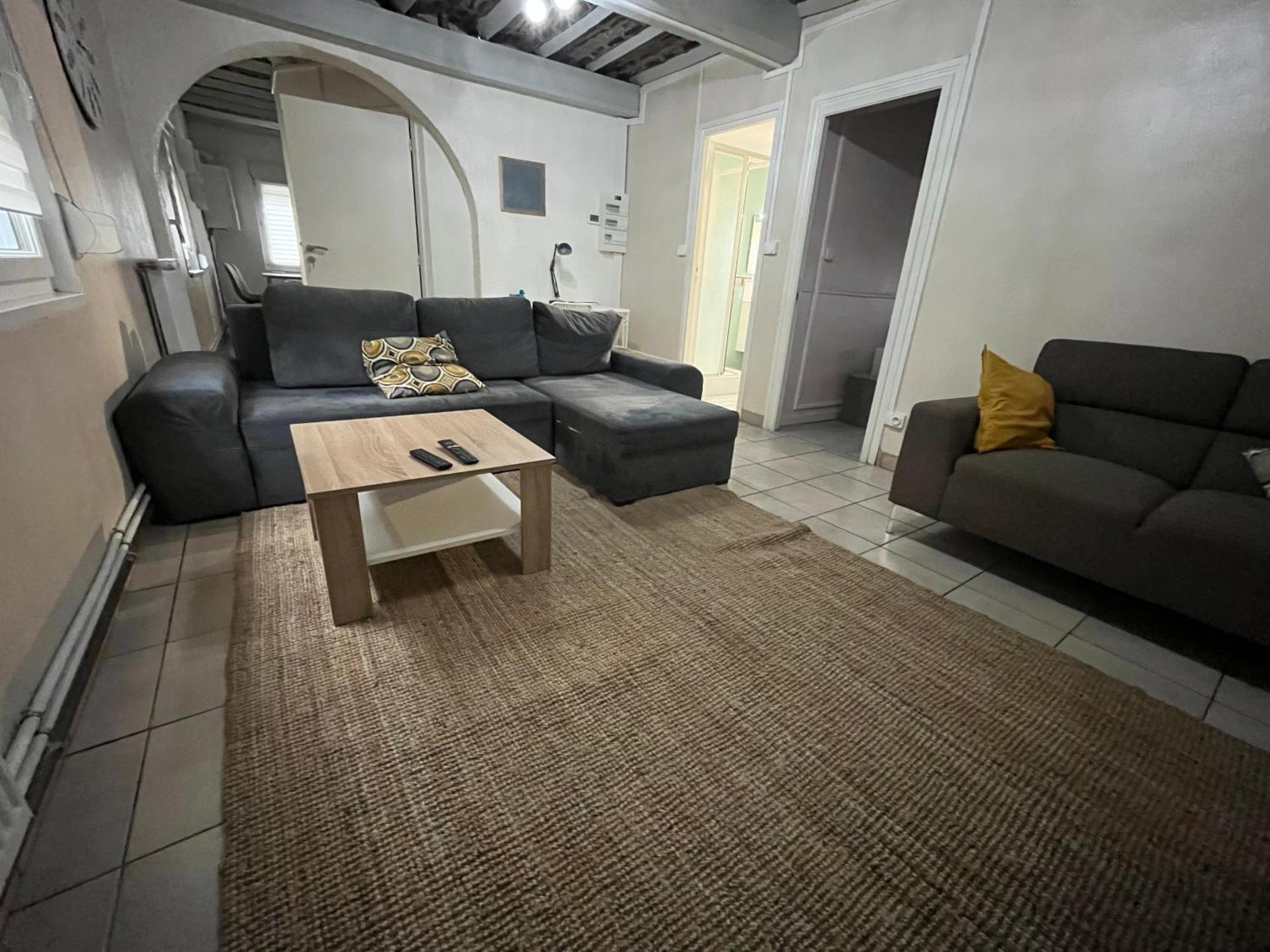 Appartement De Charme 40M2 Proche Centre Hospitalier Valenciennes Bagian luar foto